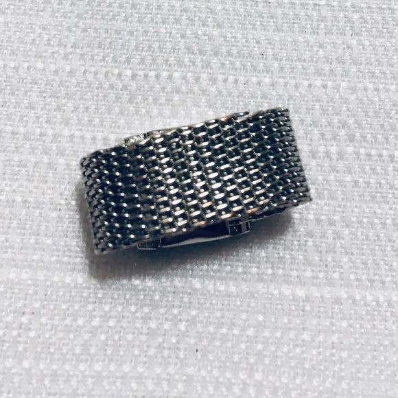 Mesh and rhinestone ring - Picture 3 of 4